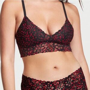 ♥️VS Black W/ Red Hearts Lace Set